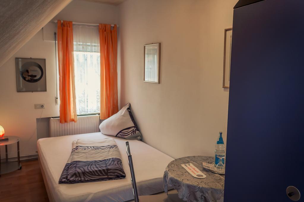Hotel Adler Aichelberg  Номер фото