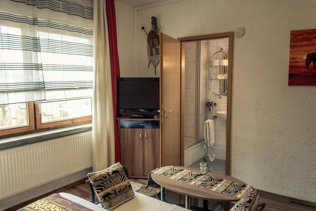 Hotel Adler Aichelberg  Номер фото